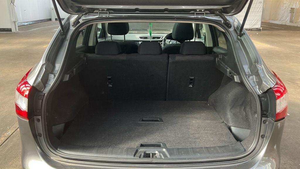 Used Nissan Qashqai 2015 for sale - 78158073: Photo 11