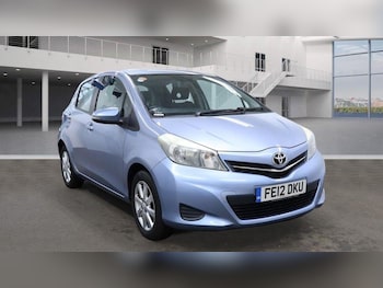 Used Toyota Yaris 2012 for sale - 77989501: Photo