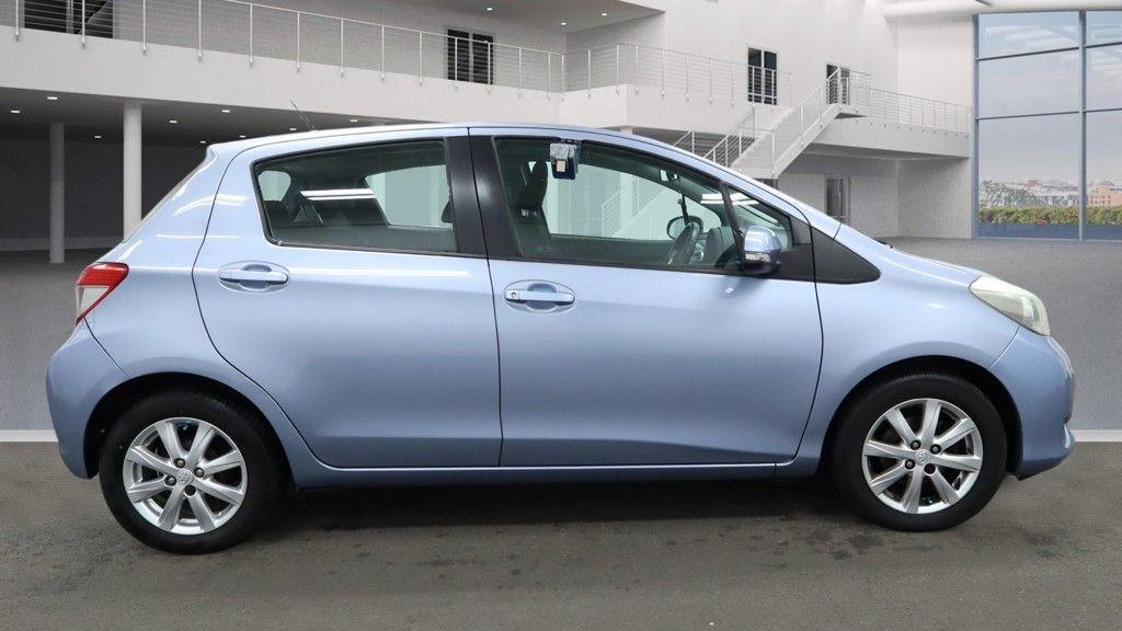 Used Toyota Yaris 2012 for sale - 77989501: Photo 5