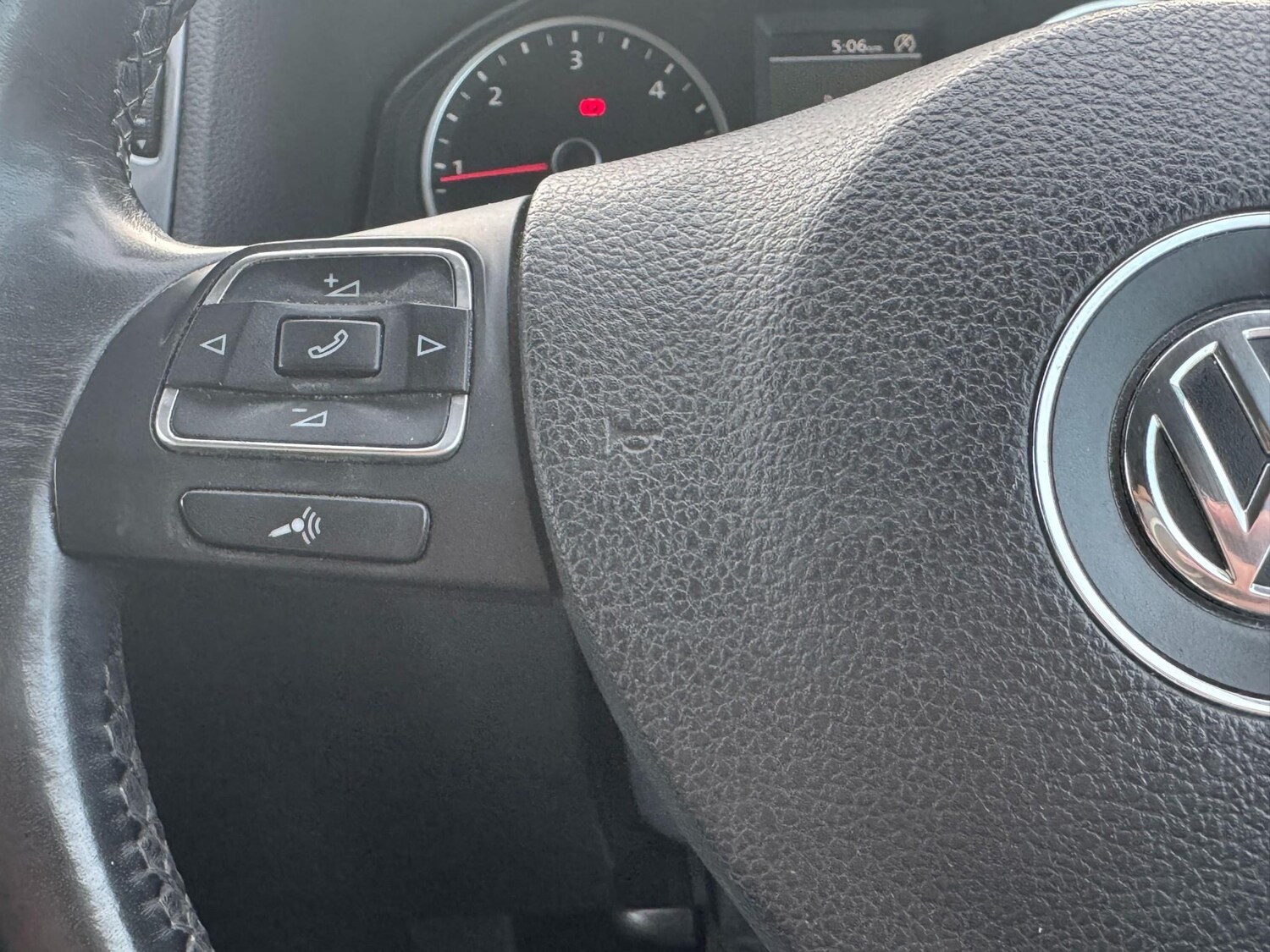 Used Volkswagen Tiguan 2012 for sale - 77989502: Photo 31