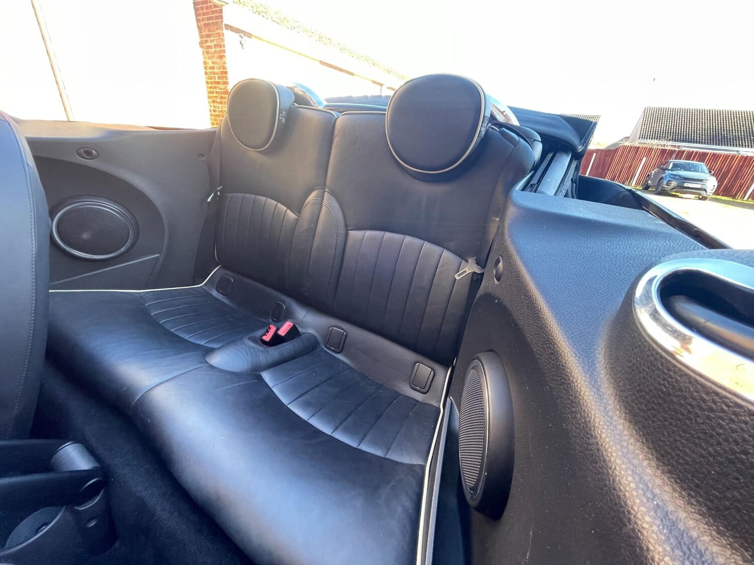 Used MINI Convertible 2011 for sale - 77989462: Photo 18