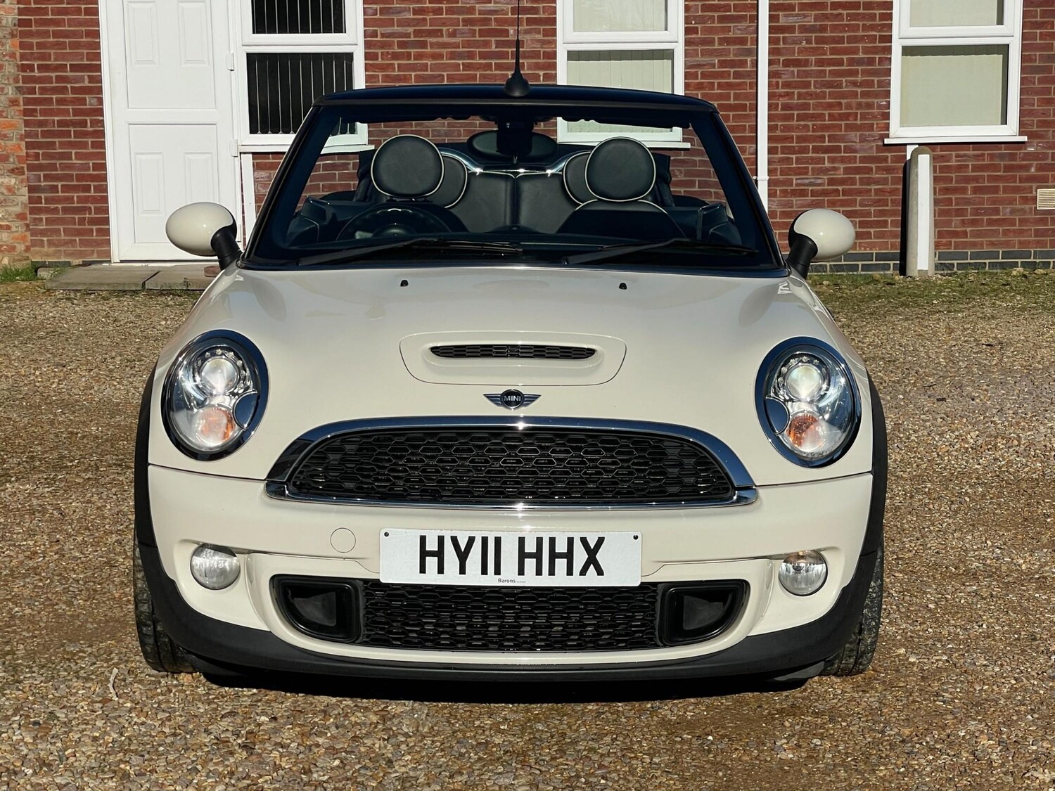 Used MINI Convertible 2011 for sale - 77989462: Photo 5