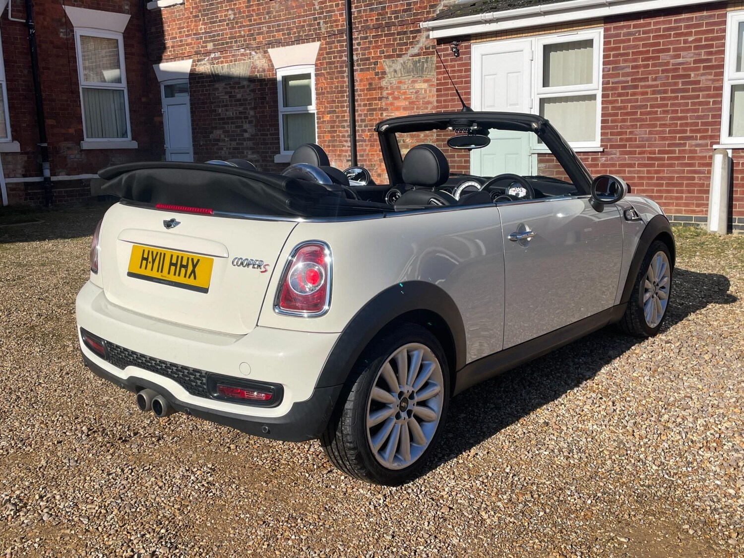 Used MINI Convertible 2011 for sale - 77989462: Photo 8