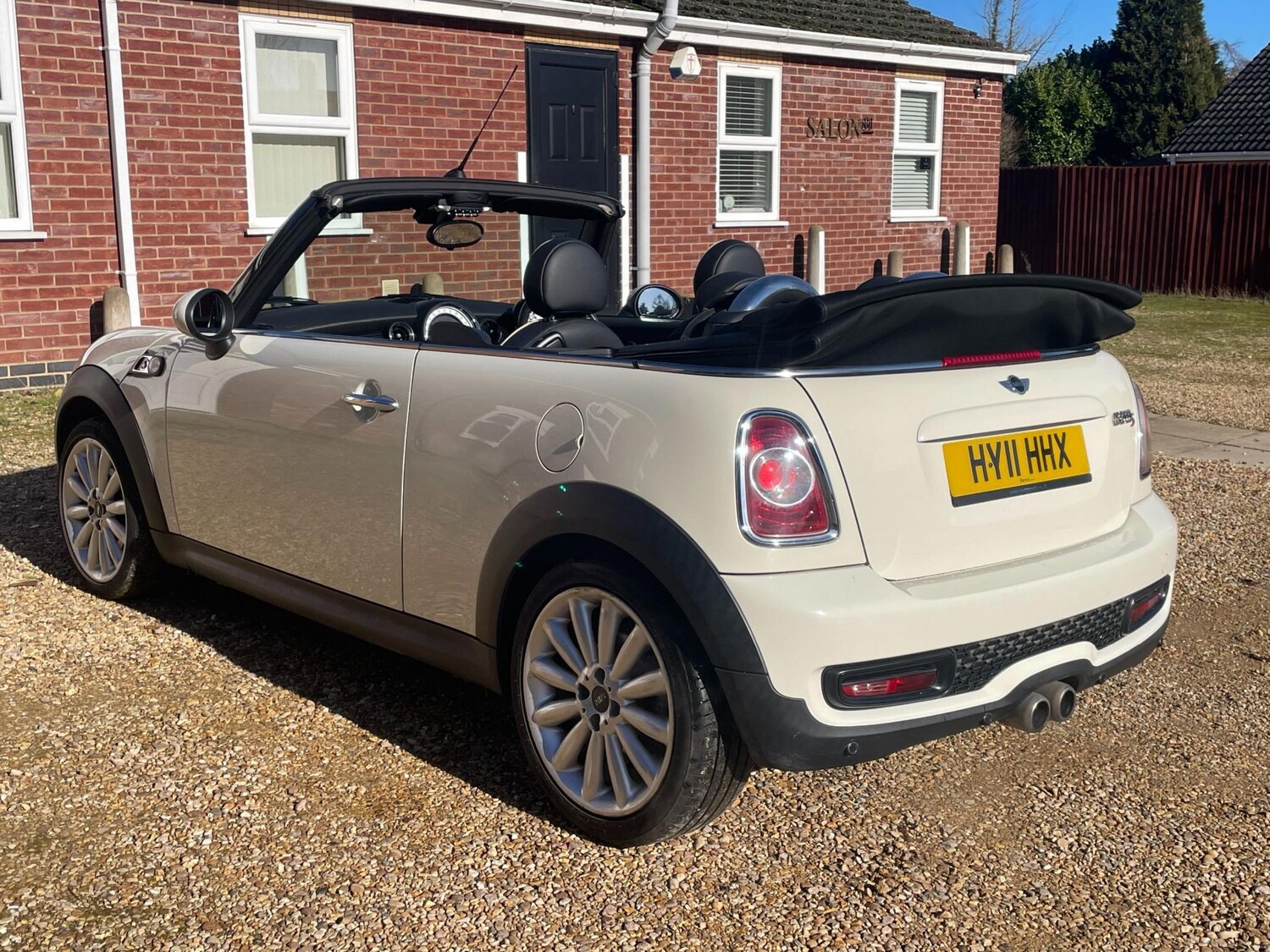 Used MINI Convertible 2011 for sale - 77989462: Photo 9