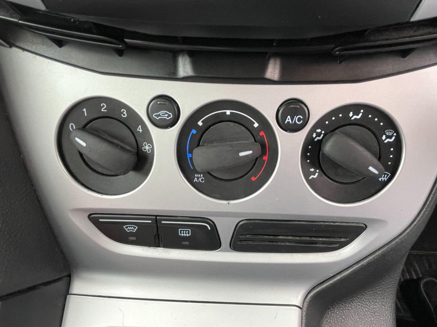 Used Ford Focus 2011 for sale - 77989467: Photo 12