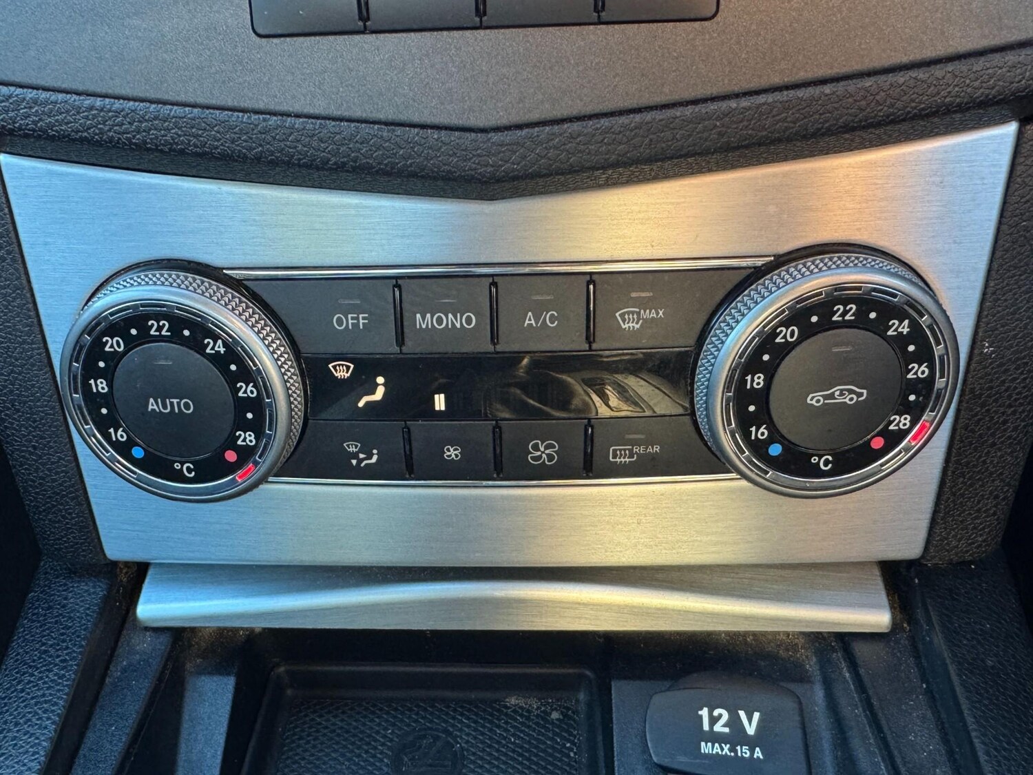 Used Mercedes-Benz C Class 2011 for sale - 77989472: Photo 28