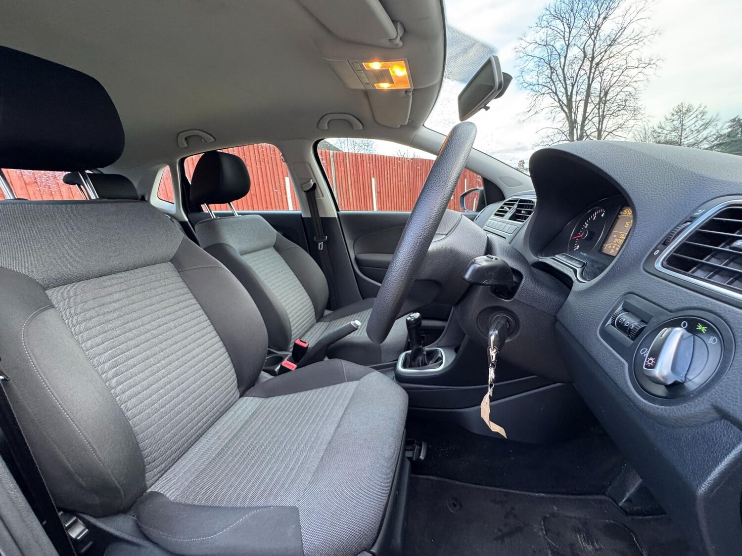 Used Volkswagen Polo 2011 for sale - 77989463: Photo 14