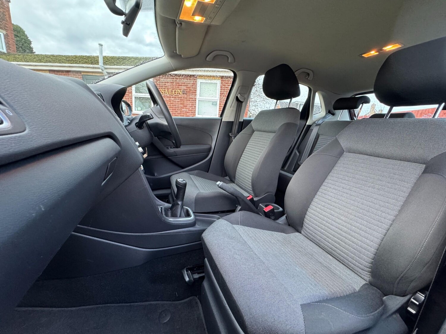 Used Volkswagen Polo 2011 for sale - 77989463: Photo 16