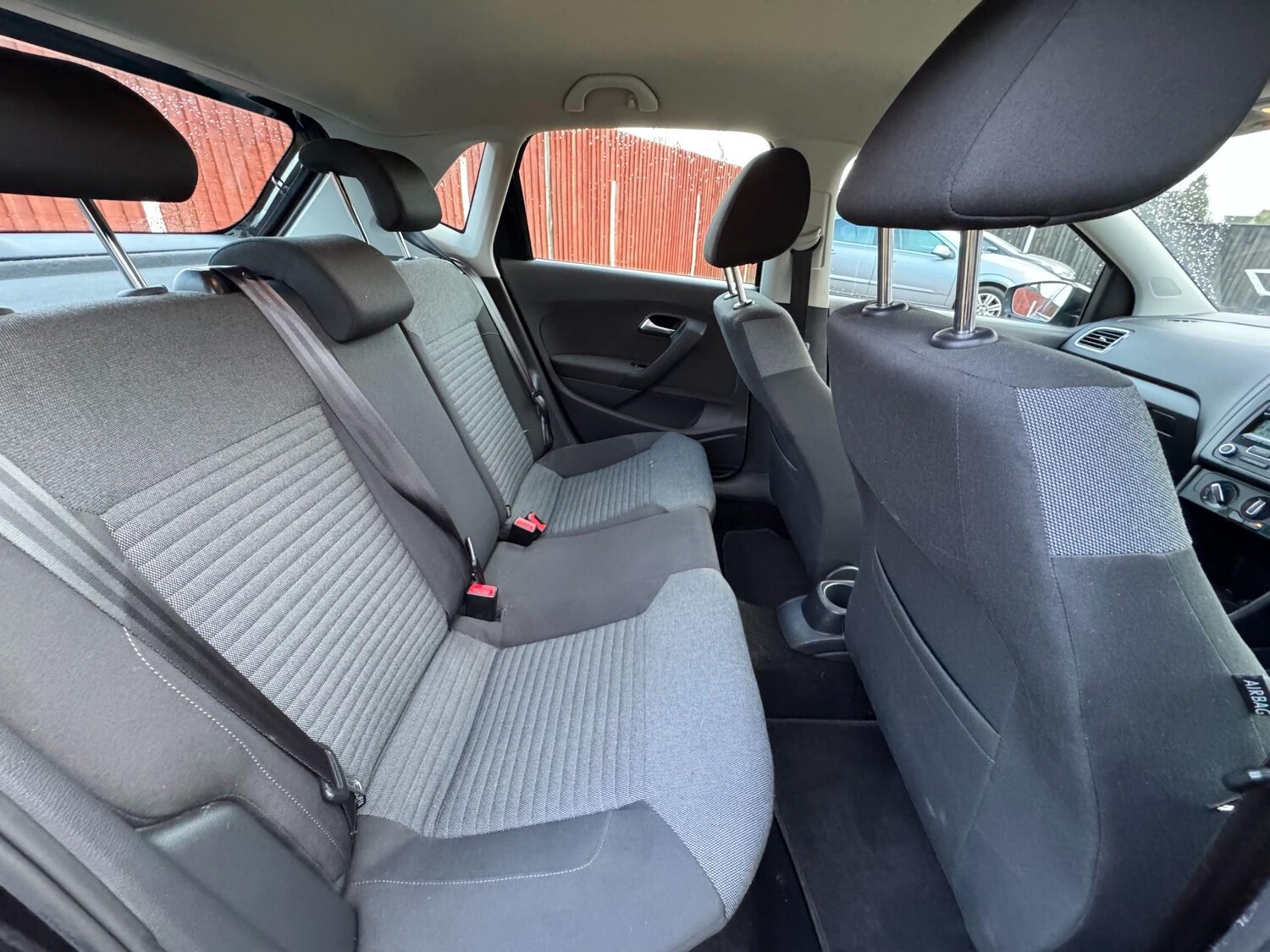 Used Volkswagen Polo 2011 for sale - 77989463: Photo 18