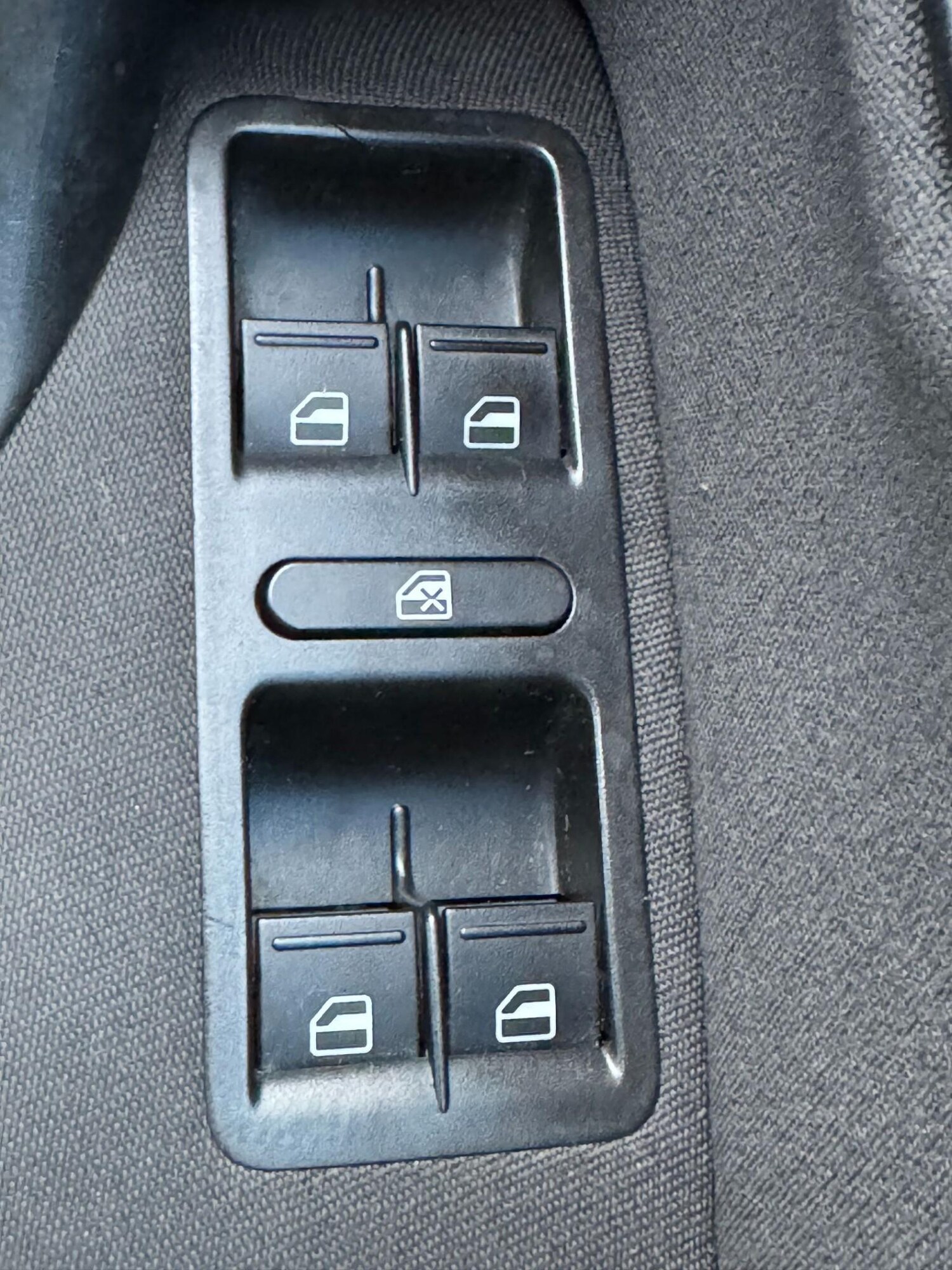 Used Volkswagen Polo 2011 for sale - 77989463: Photo 26