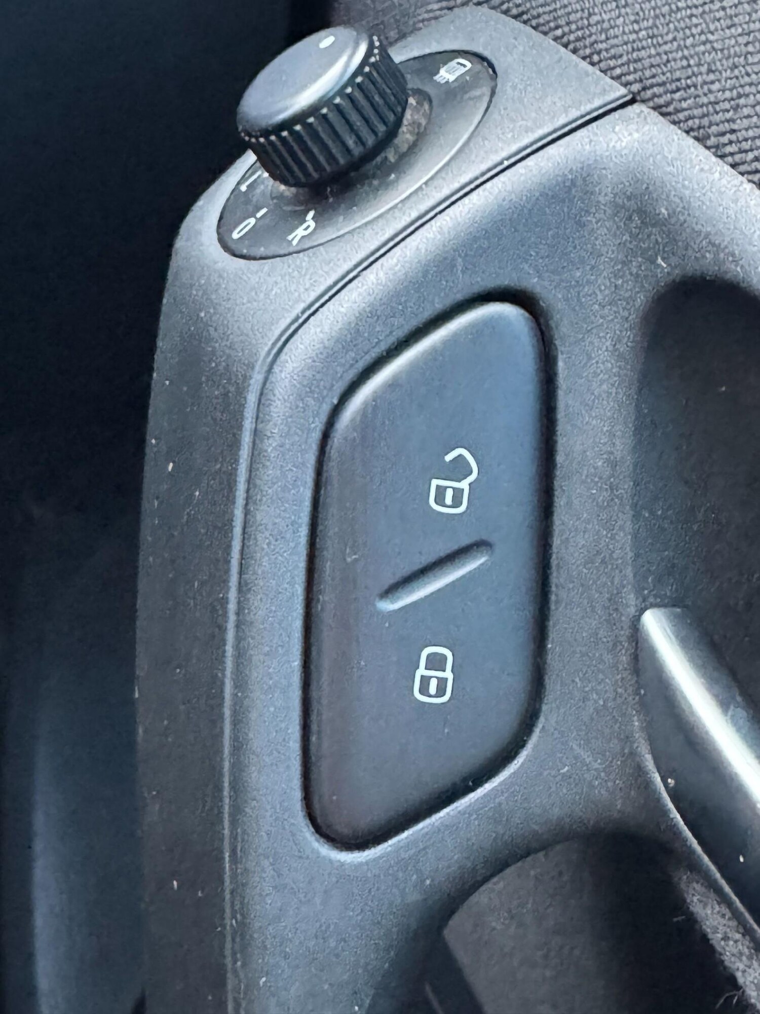 Used Volkswagen Polo 2011 for sale - 77989463: Photo 27