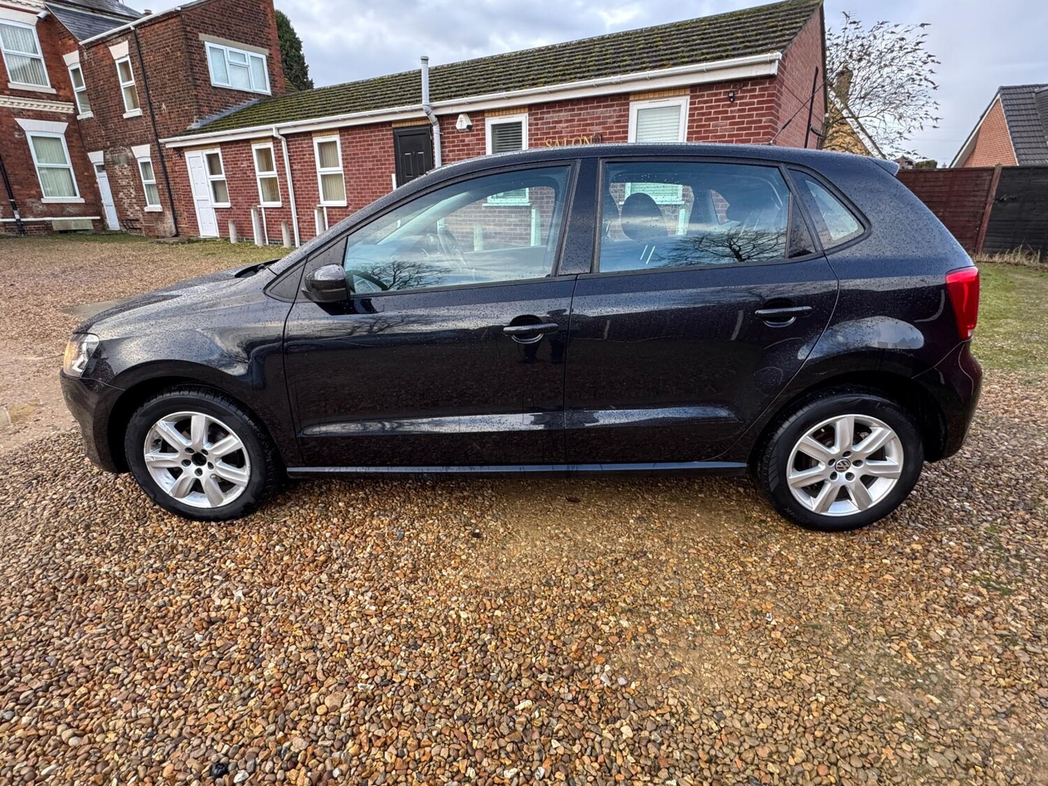 Used Volkswagen Polo 2011 for sale - 77989463: Photo 6