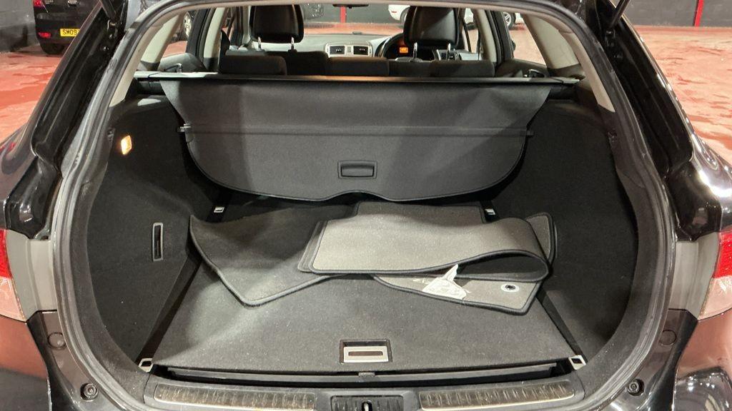 Used Toyota Avensis 2013 for sale - 78015752: Photo 11