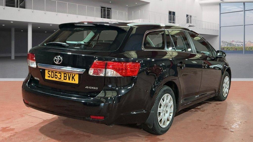 Used Toyota Avensis 2013 for sale - 78015752: Photo 3