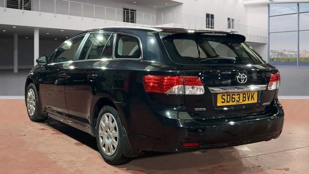Used Toyota Avensis 2013 for sale - 78015752: Photo 4