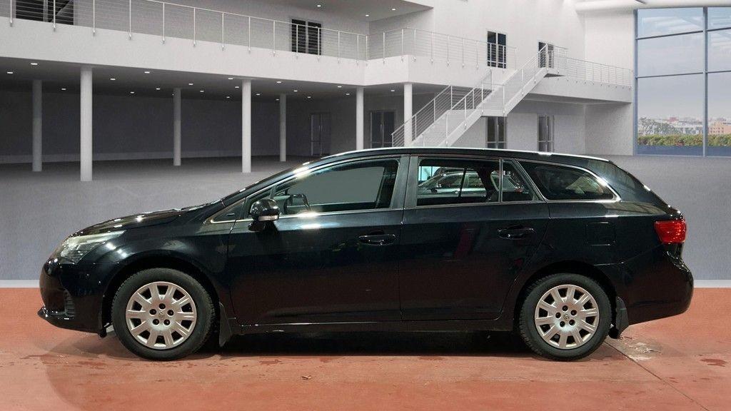 Used Toyota Avensis 2013 for sale - 78015752: Photo 6