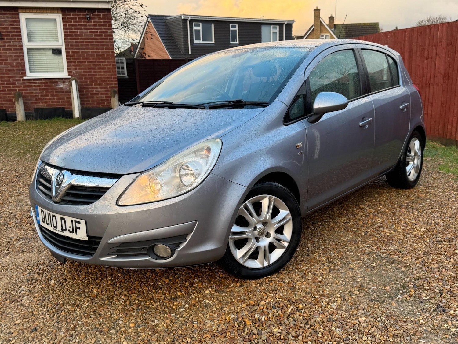 Used Vauxhall Corsa 2010 for sale - 77989465: Photo 2