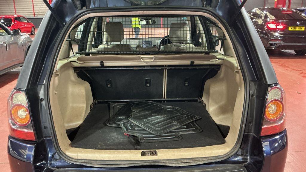 Used Land Rover Freelander 2014 for sale - 78140593: Photo 11