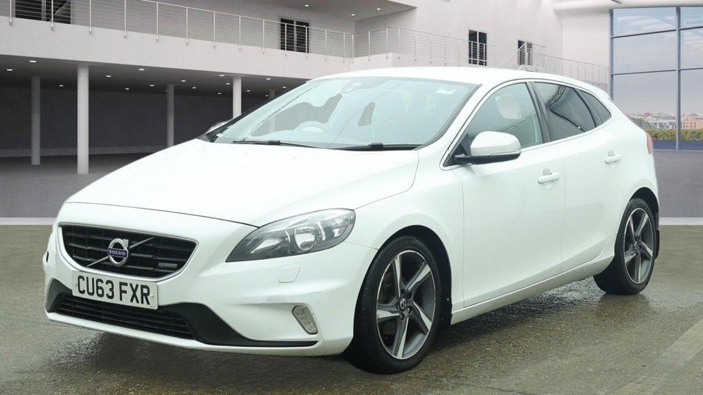 Used Volvo V40 2013 for sale - 77989496: Photo 2