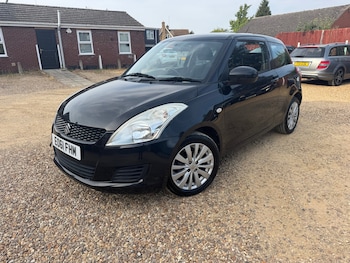 Used Suzuki Swift 2011 for sale - 79504085: Photo