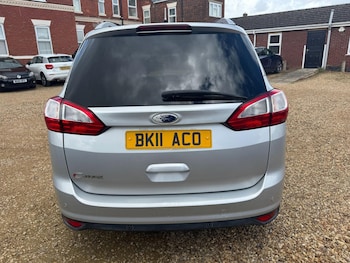 Used Ford Grand C-Max 2011 for sale - 79019378: Photo