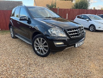Used Mercedes-Benz M Class 2011 for sale - 79752135: Photo