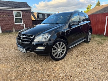 Used Mercedes-Benz M Class 2011 for sale - 79752135: Photo
