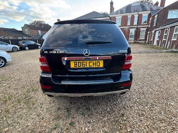 Used Mercedes-Benz M Class 2011 for sale - 79752135: Photo