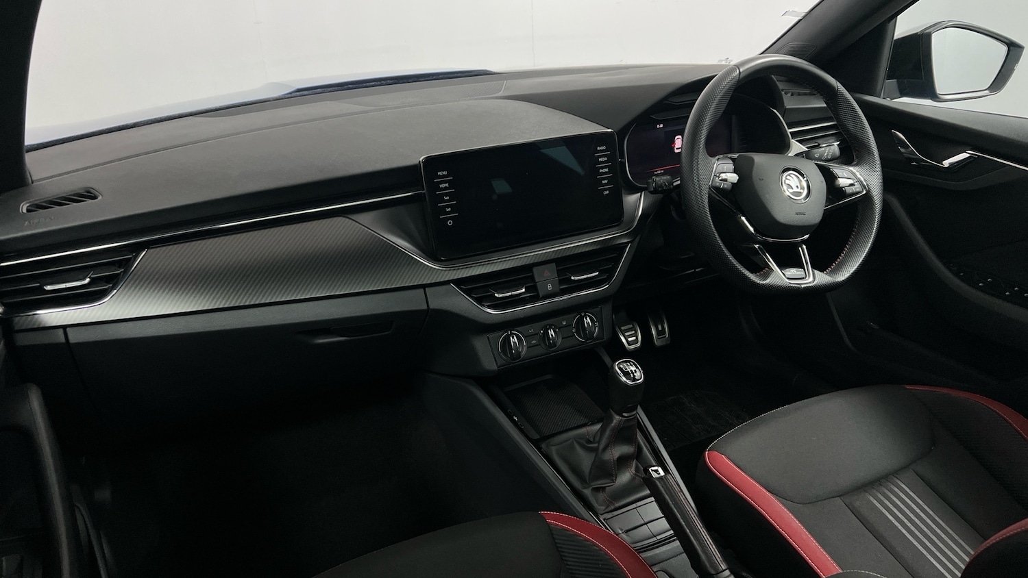 Used Skoda Kamiq 2022 for sale - 77438538: Photo 2