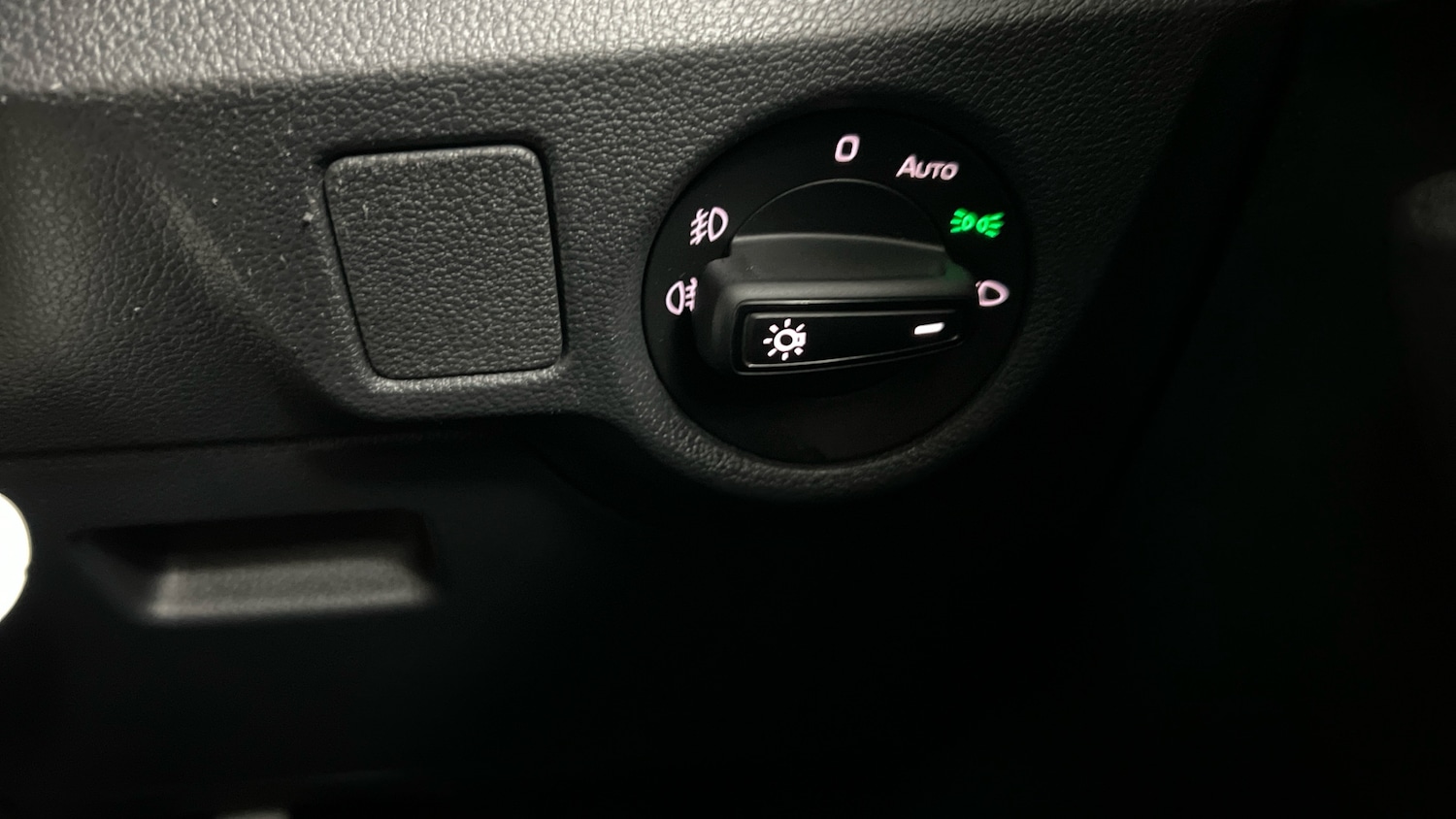 Used Skoda Kamiq 2022 for sale - 77438538: Photo 25