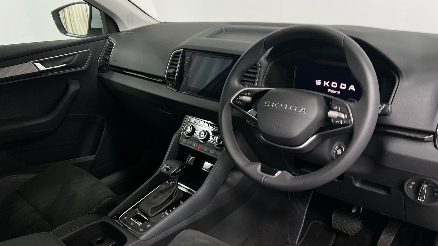 Used Skoda Karoq 2025 for sale - 76678982: Photo 6