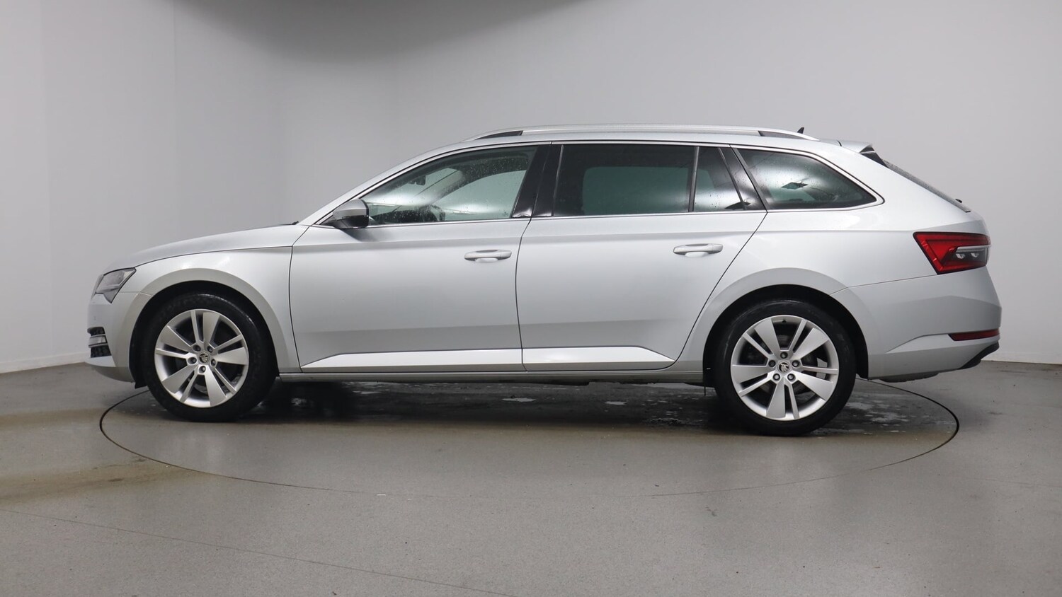 Used Skoda Superb 2021 for sale - 77465948: Photo 19