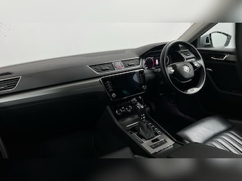 Used Skoda Superb 2021 for sale - 77465948: Photo