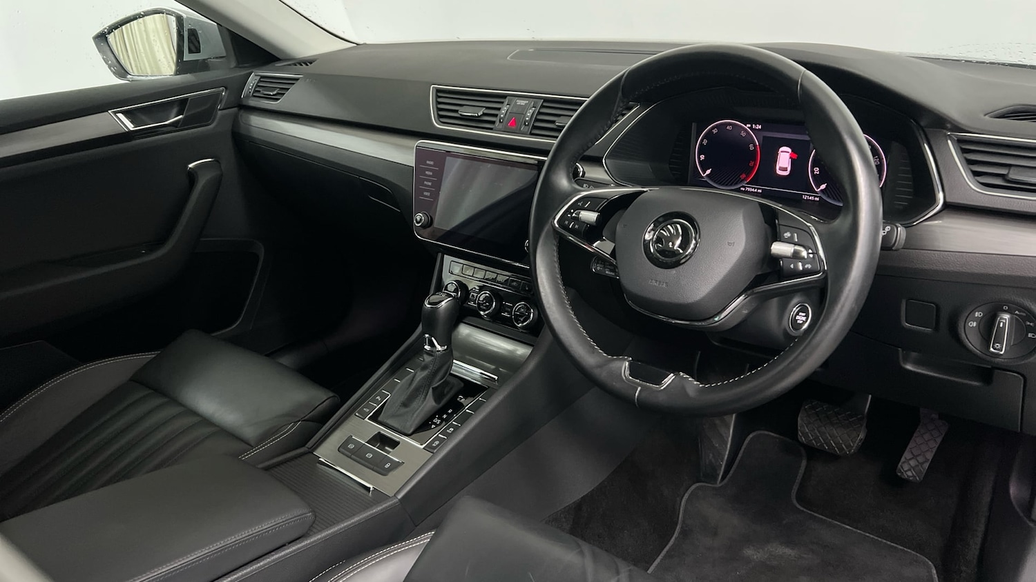 Used Skoda Superb 2021 for sale - 77465948: Photo 6