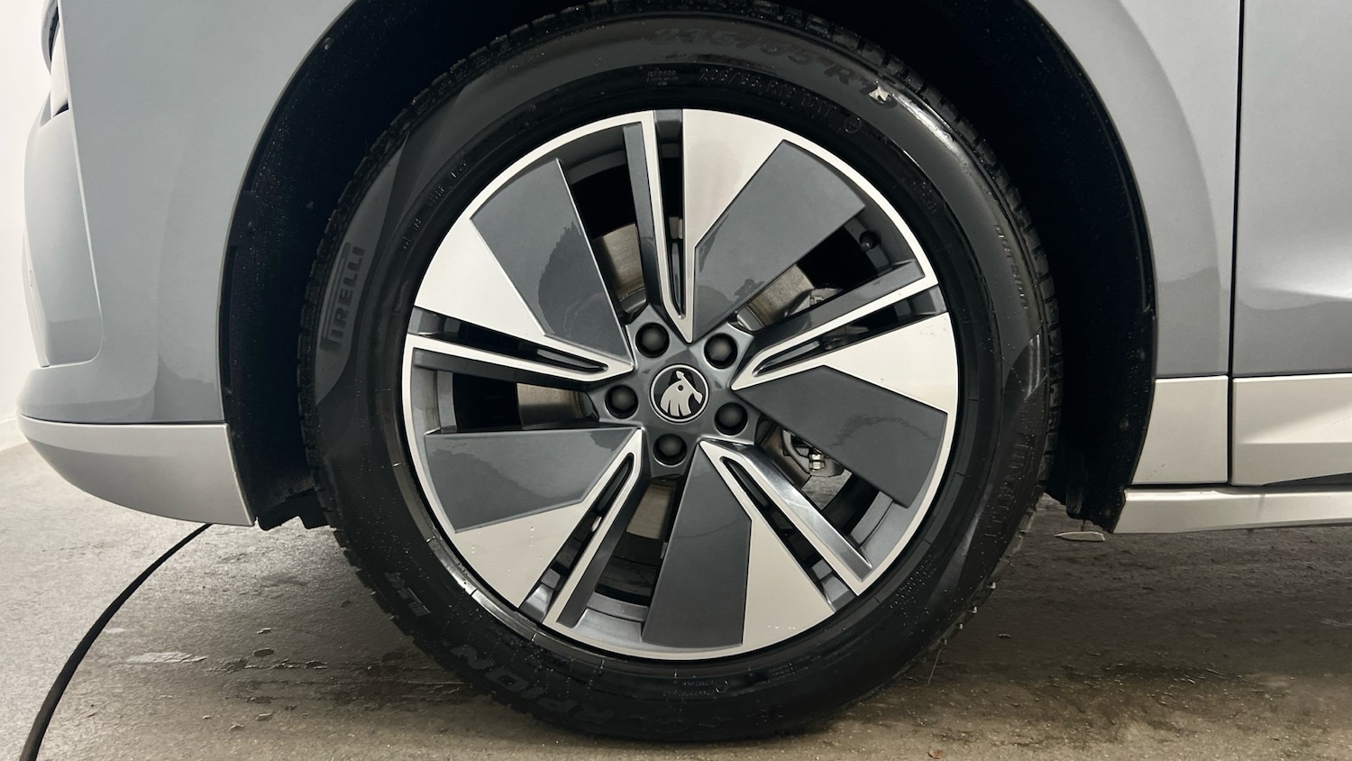 Used Skoda Enyaq 2025 for sale - 76758920: Photo 18