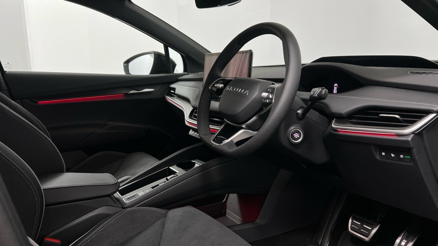 Used Skoda Enyaq 2025 for sale - 76680025: Photo 6