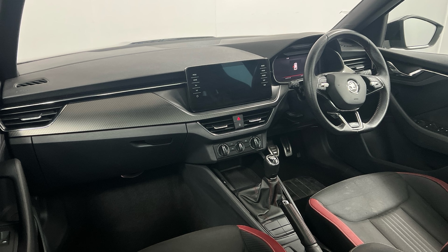 Used Skoda Kamiq 2022 for sale - 78137173: Photo 2