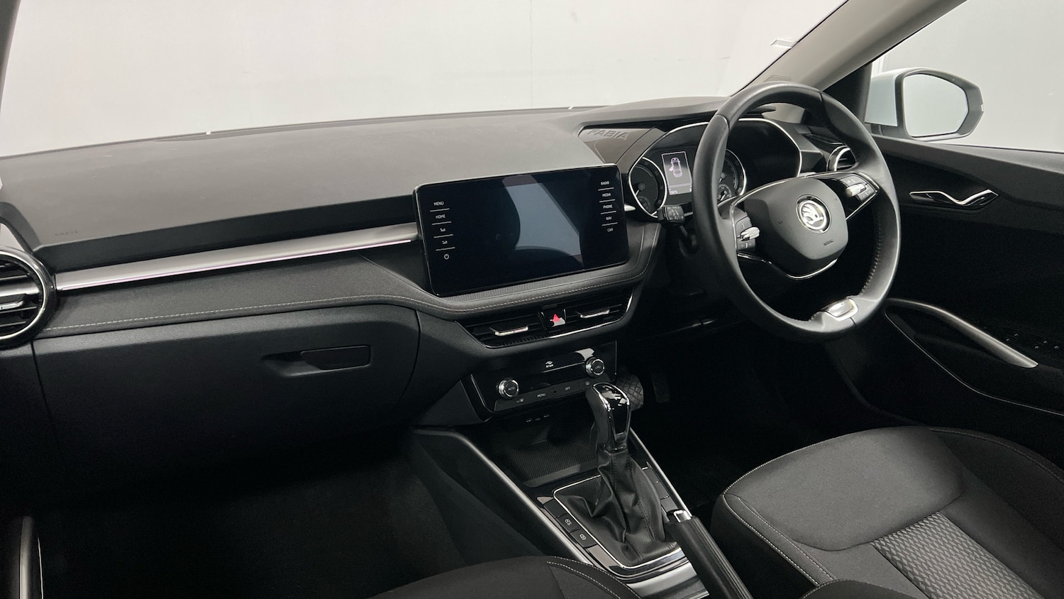 Used Skoda Fabia 2024 for sale - 77140835: Photo 2