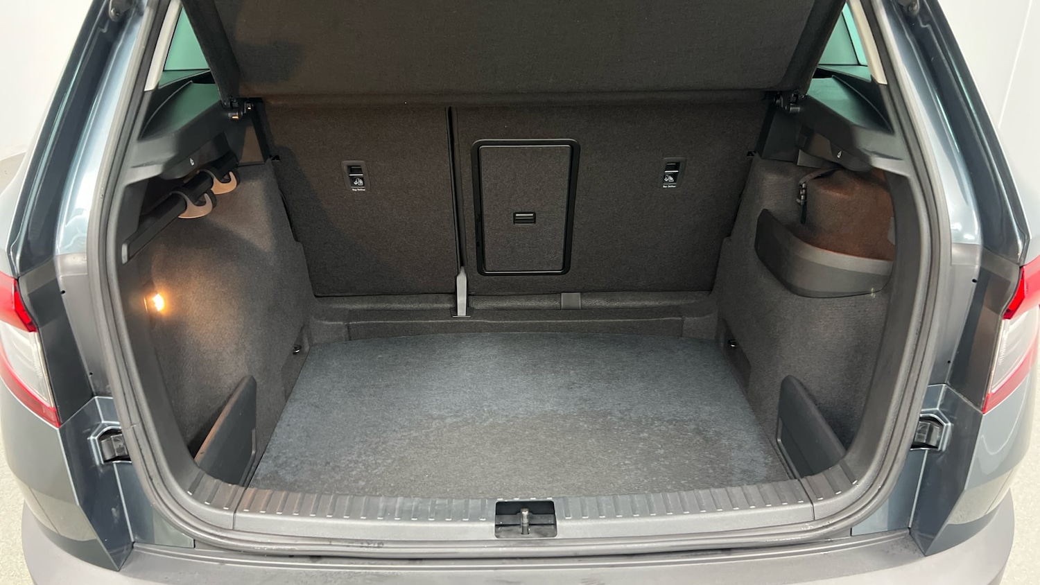 Used Skoda Karoq 2020 for sale - 77438541: Photo 11