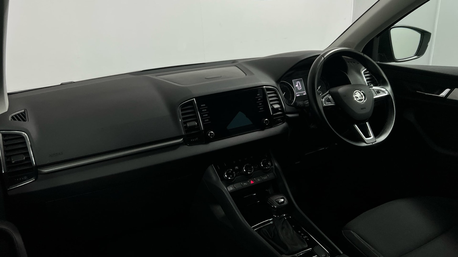 Used Skoda Karoq 2020 for sale - 77438541: Photo 2