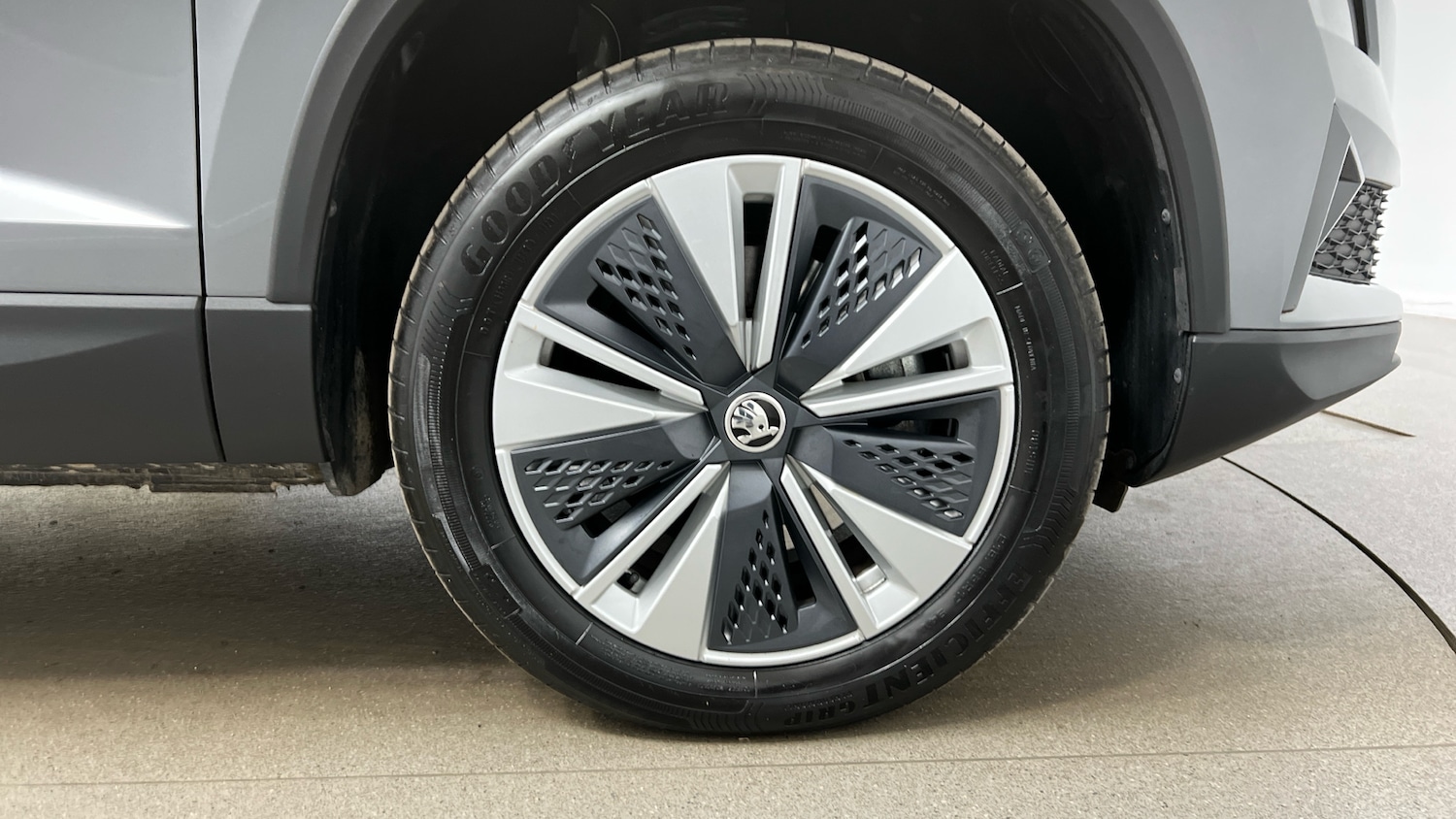 Used Skoda Karoq 2023 for sale - 77213595: Photo 5