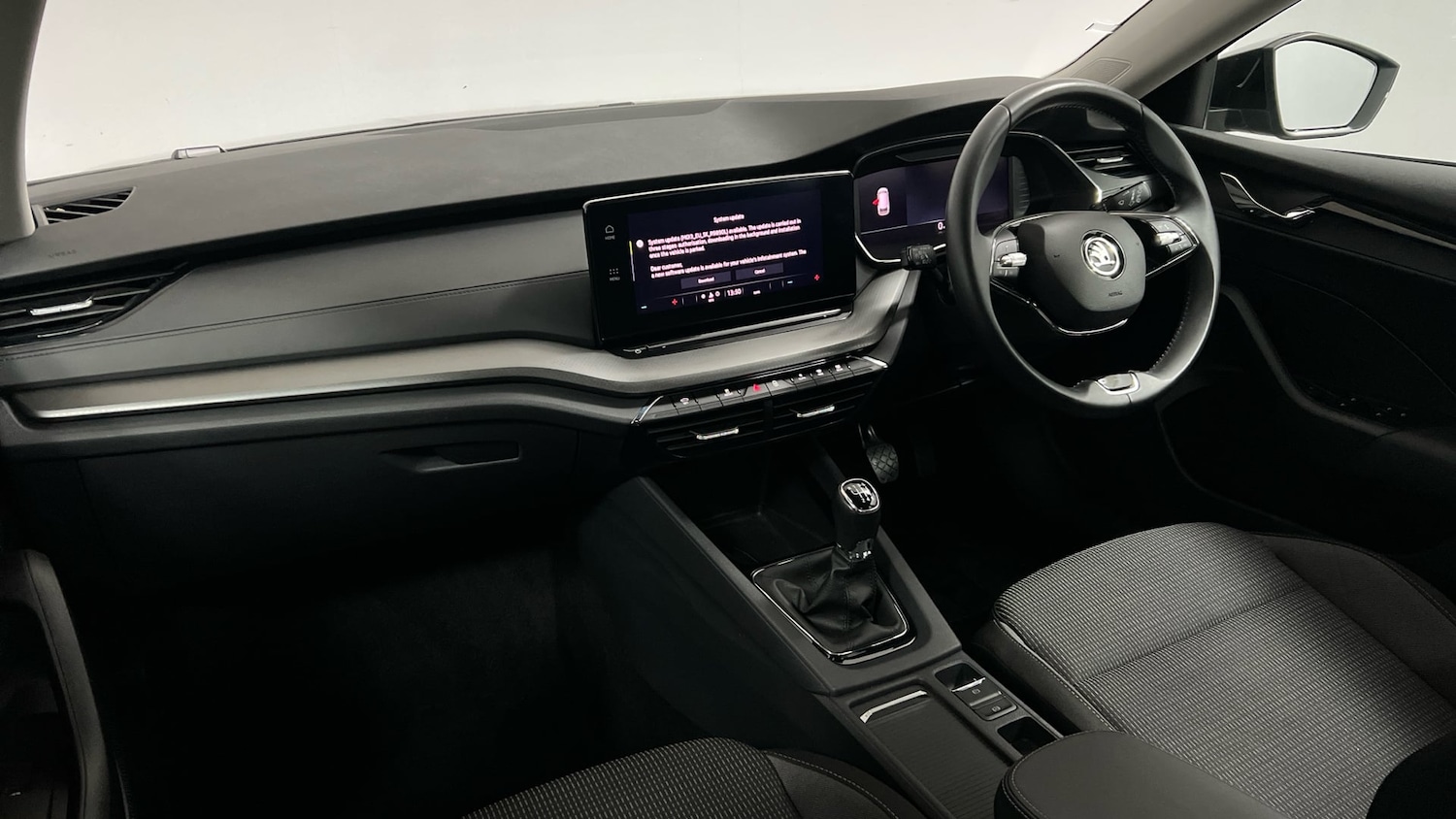 Used Skoda Octavia 2023 for sale - 77213616: Photo 2