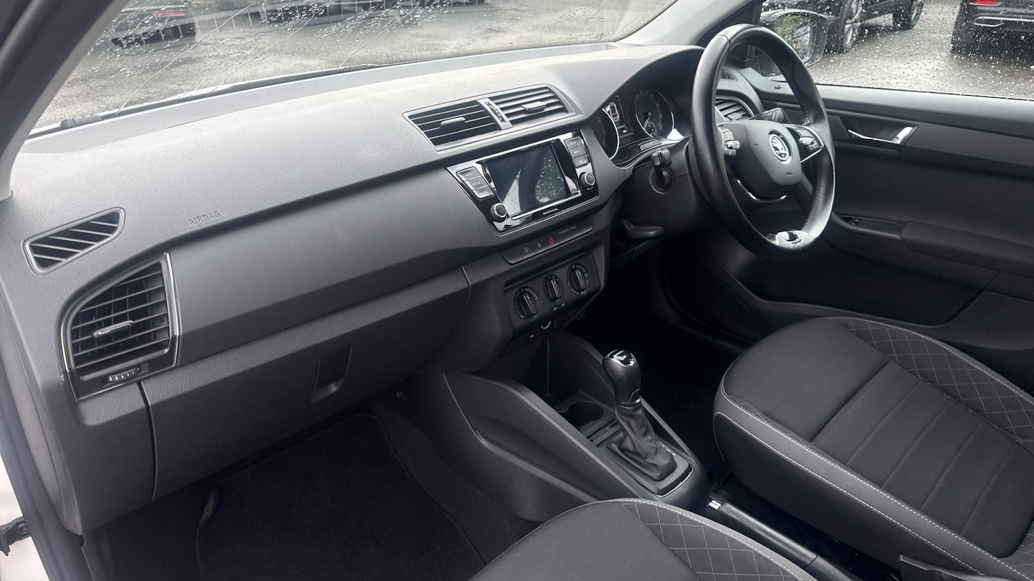 Used Skoda Fabia 2021 for sale - 77881270: Photo 2