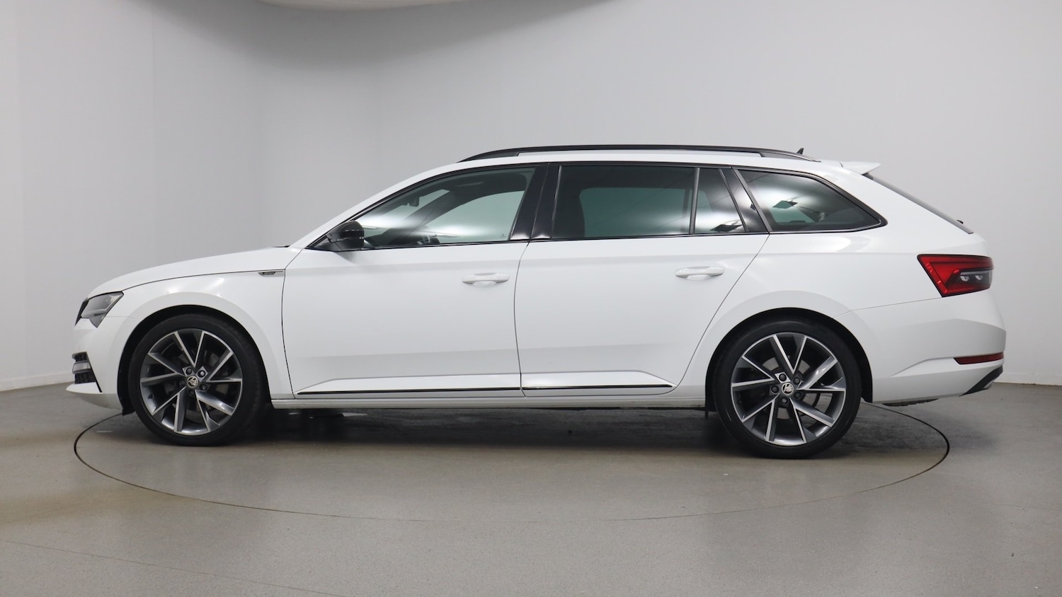 Used Skoda Superb 2023 for sale - 76676827: Photo 22