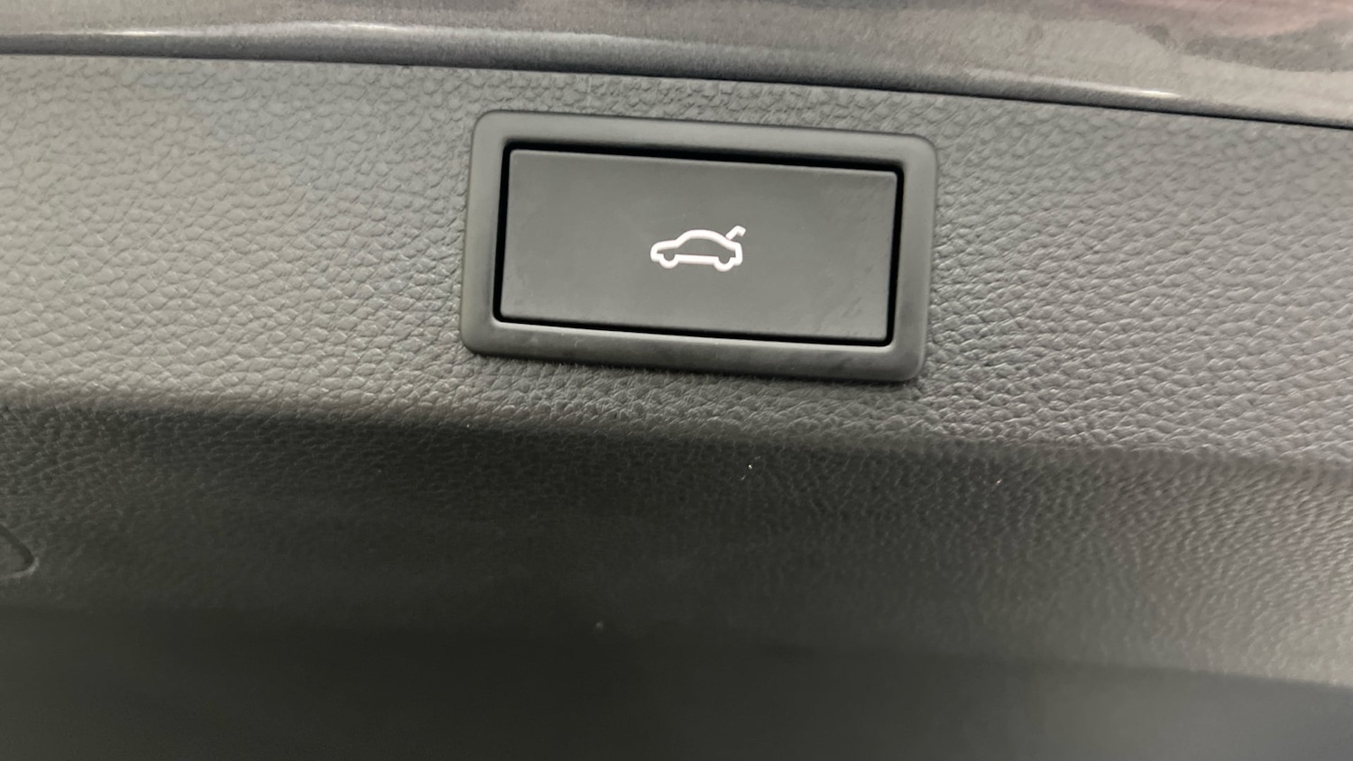 Used Skoda Karoq 2024 for sale - 77704312: Photo 24