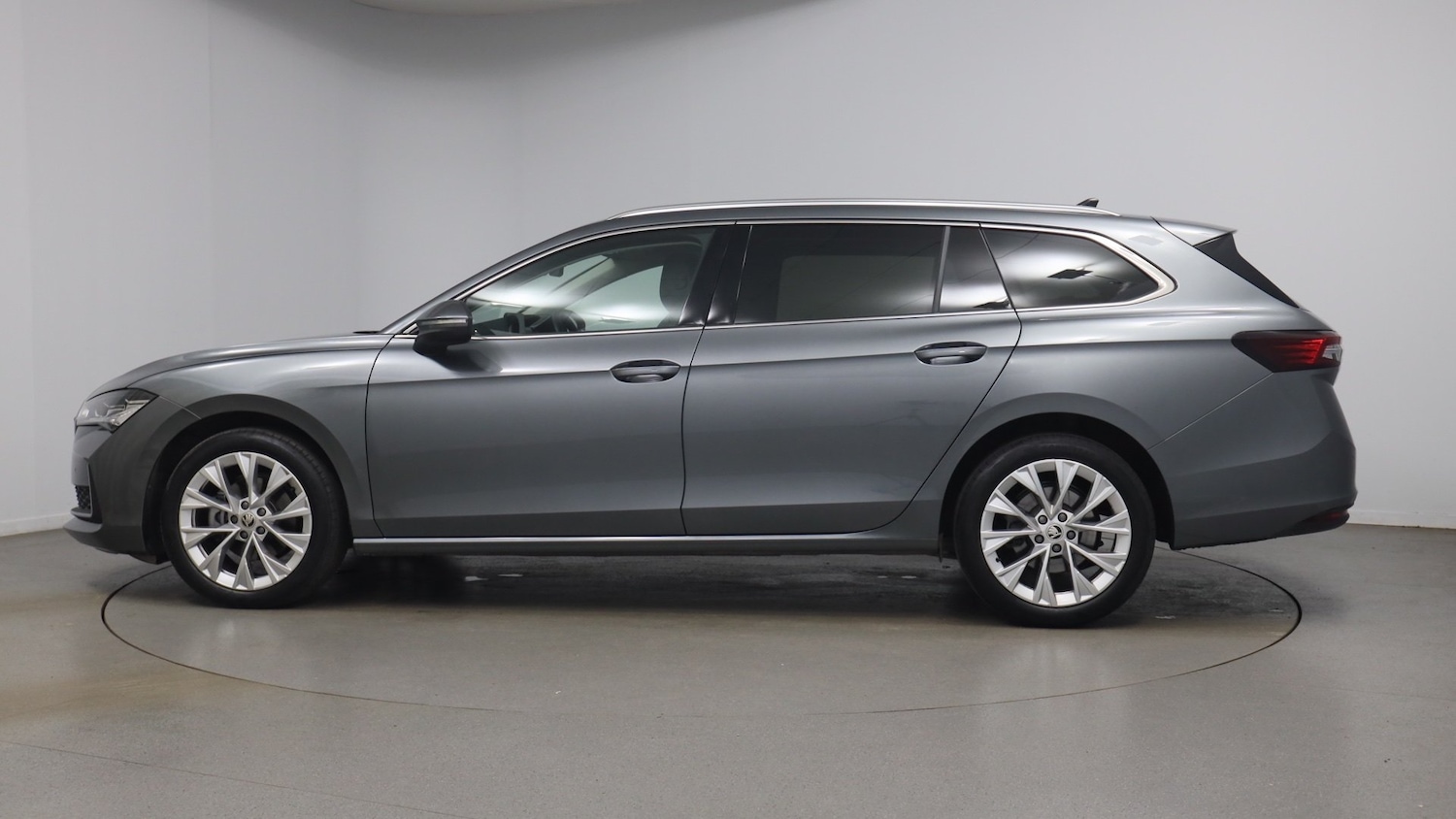 Used Skoda Superb 2024 for sale - 76699623: Photo 22