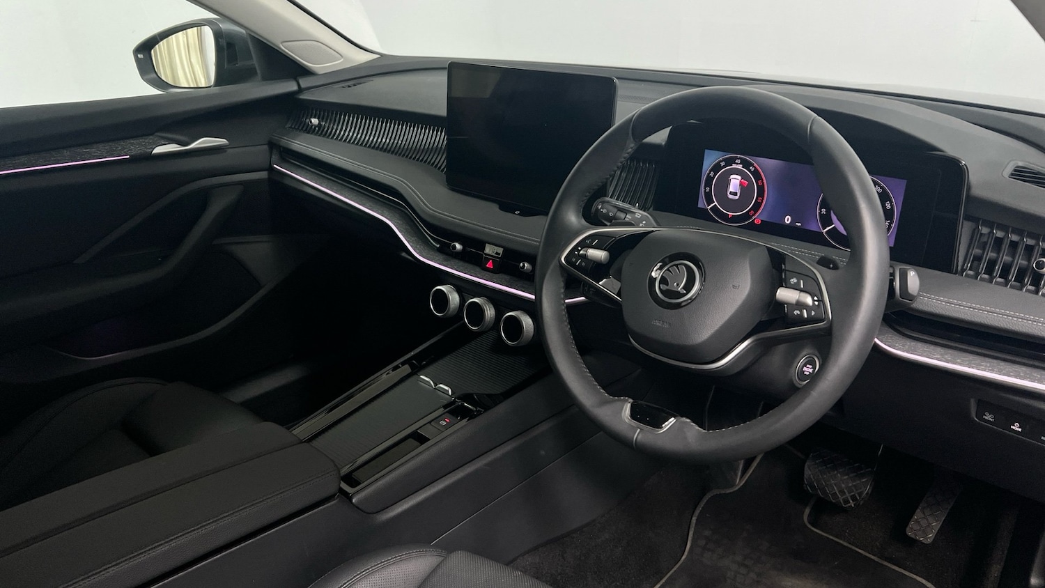 Used Skoda Superb 2024 for sale - 76699623: Photo 6