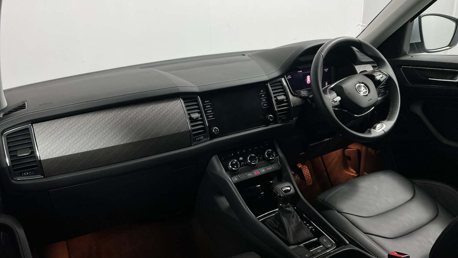 Used Skoda Kodiaq 2024 for sale - 77476924: Photo 2