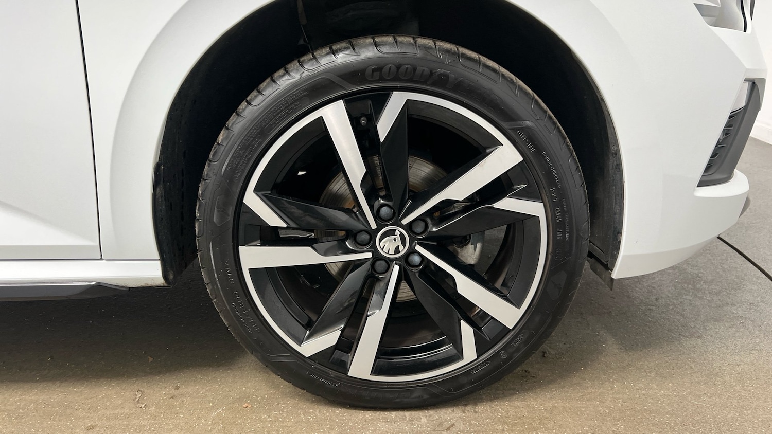 Used Skoda Kamiq 2025 for sale - 76681528: Photo 5