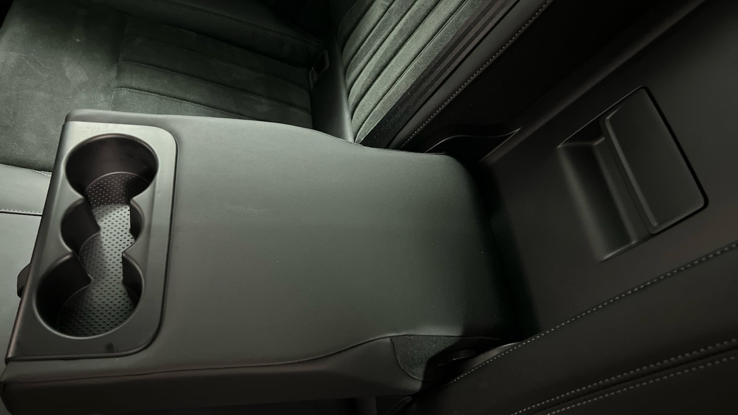 Used Skoda Karoq 2024 for sale - 77129713: Photo 24